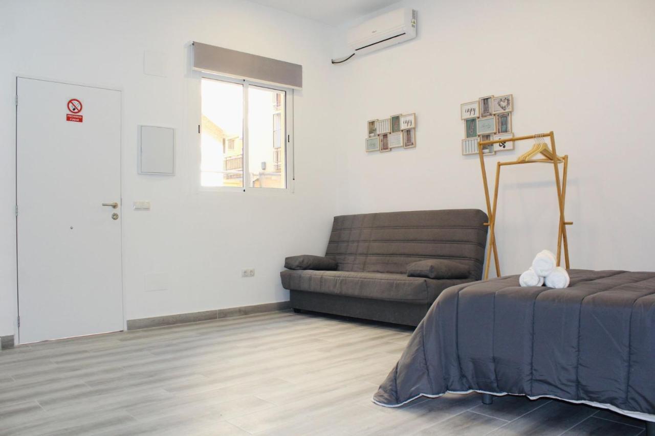 Nuevo Estudio Divina Pastora N-4 Málaga Eksteriør bilde